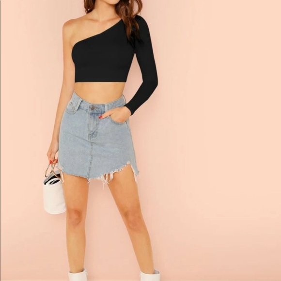 SHEIN Tops - Solid One-Shoulder Crop Top